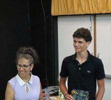 Remise du lot pour le 1er lauréat