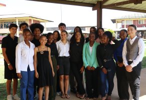 Elèves participants au concours de plaidoirie